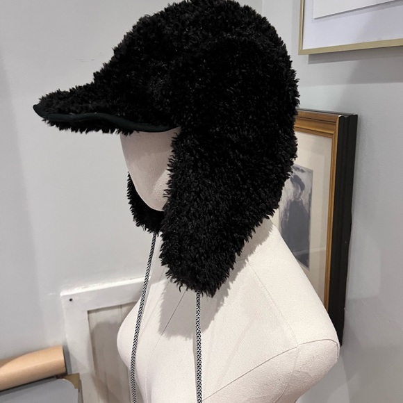 Free people KANGOL black trapper hat excellent condition one size - Picture 2 of 9